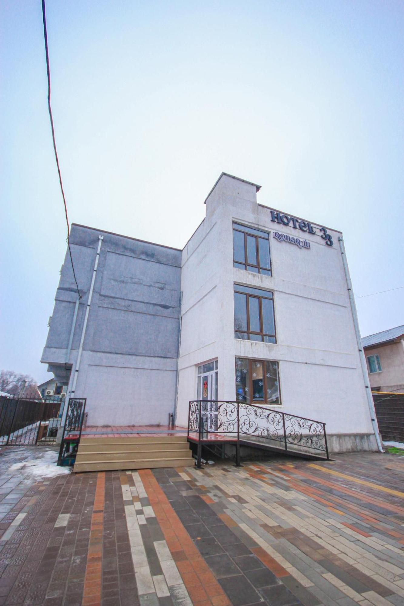Hotel 33 Almaty Ngoại thất bức ảnh