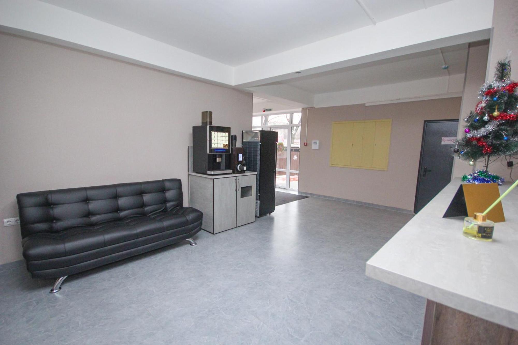 Hotel 33 Almaty Ngoại thất bức ảnh